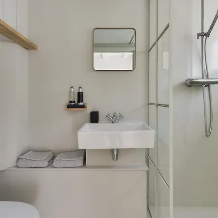 아파트 Loft With Light Garden *