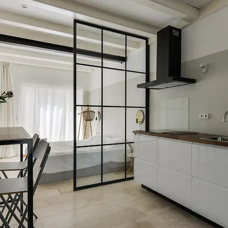 Apartment Loft With Light Garden *