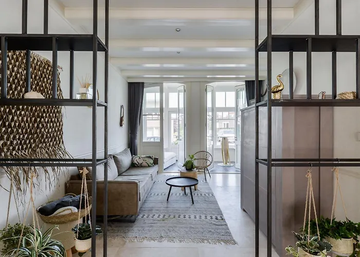 Apartment Loft With Light Garden