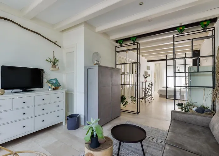 Loft With Light Garden