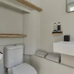 Loft With Light Garden *